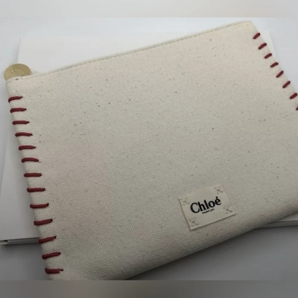 Chloe Parfum Canvase Pouch. 